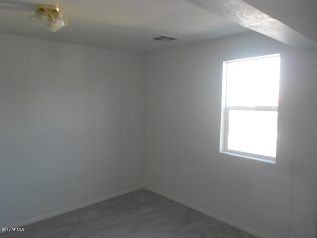 Building Photo - 3407 N 24th St