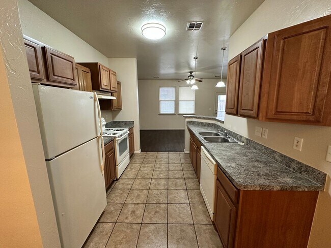 Building Photo - 212 Chalmette Dr