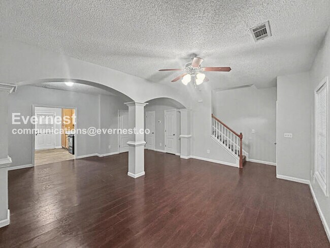 Foto del edificio - 8612 Thomas Rd