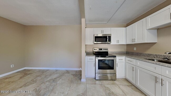 Foto del edificio - 2313 Vista Oaks Cir NE