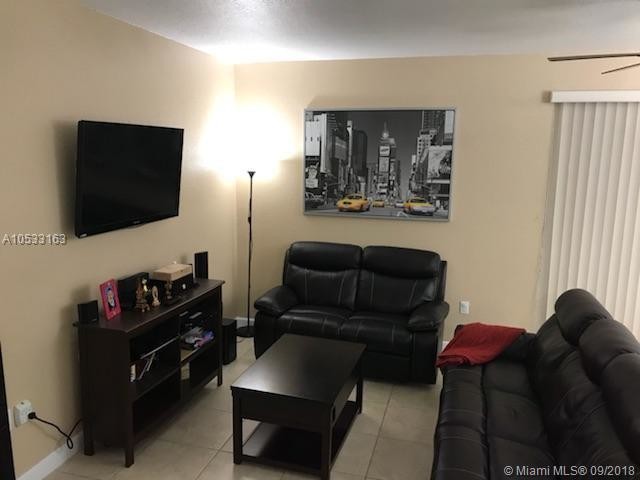 Foto del edificio - 2853 SE 1st Dr