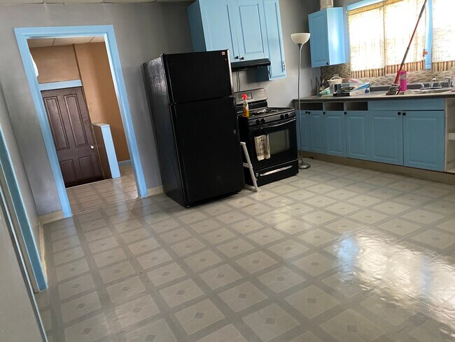 Foto del edificio - 307 W Edwards St