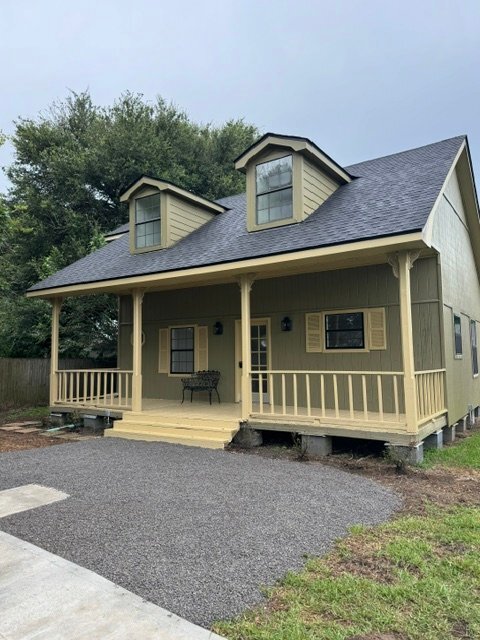 Building Photo - 708 Patrick Dr