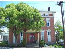 Building Photo - Bell Manor