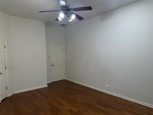 Building Photo - 15228 Fernhill Dr