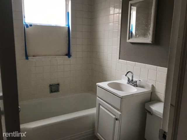 Building Photo - 2 br, 1 bath Apartment - 1849 S. Glendale