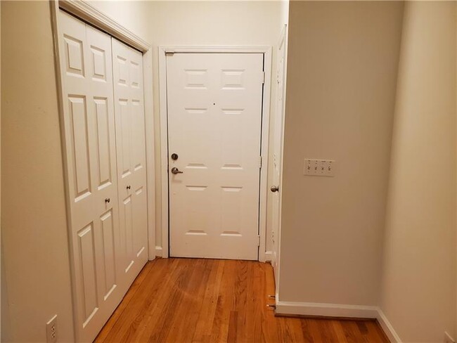 Foto del edificio - 3777 Peachtree Rd NE