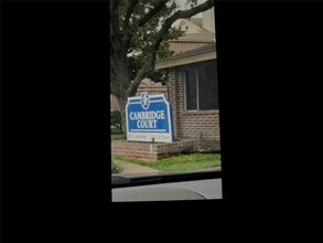 Building Photo - 2121 El Paseo St