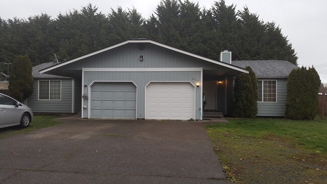 Building Photo - 9709 11th Ave Ct E