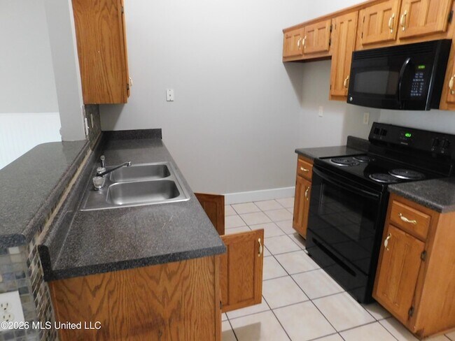 Photo - 5539 Bradley Dr House