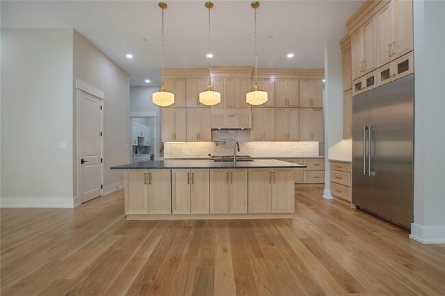 Building Photo - 4208 Allencrest Ln