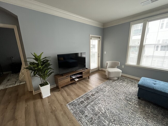 Building Photo - 27 Booth St