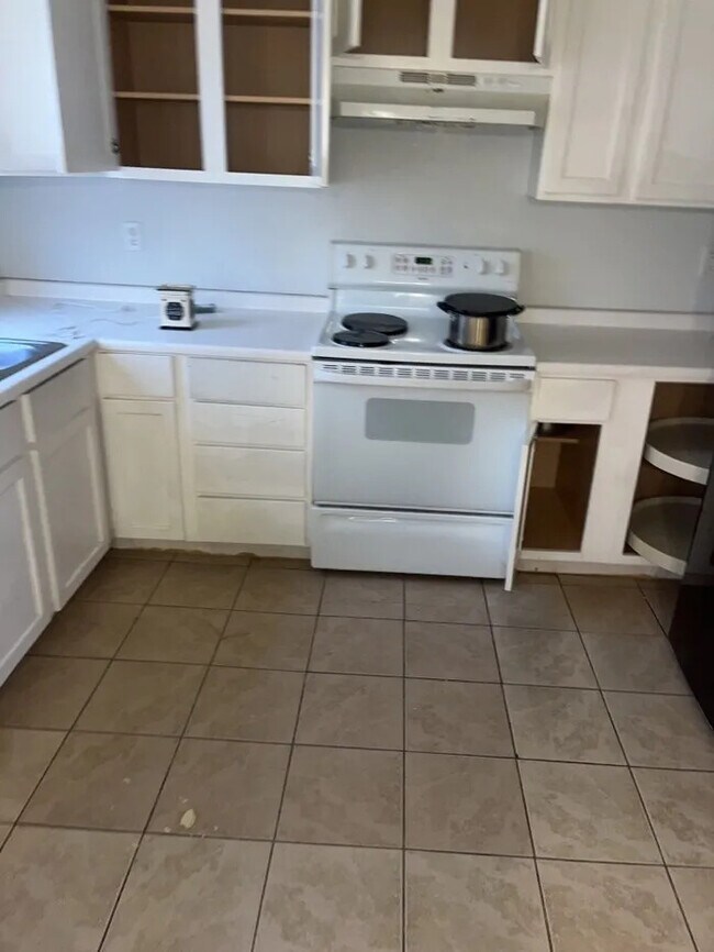 Foto del edificio - 2 Bedrooms 1.5 bathroom