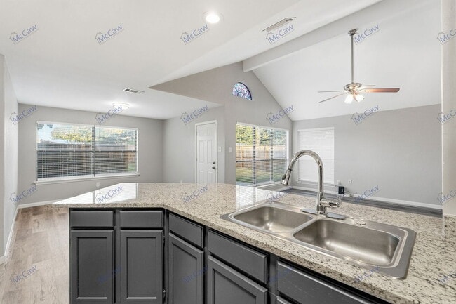 Building Photo - 2218 Prairie Creek Trail