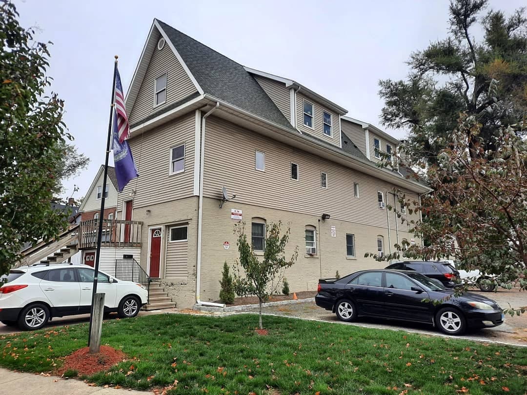 907 Congress Ave Unit APT 2, New Haven, CT 06519 Apartments in New