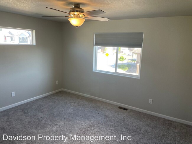 Building Photo - 3 br, 3.5 bath House - 10440 Castor Dr