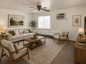 Building Photo - 313 Lyndee Dr