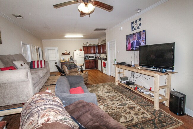 Foto del edificio - 203 Faculty Blvd