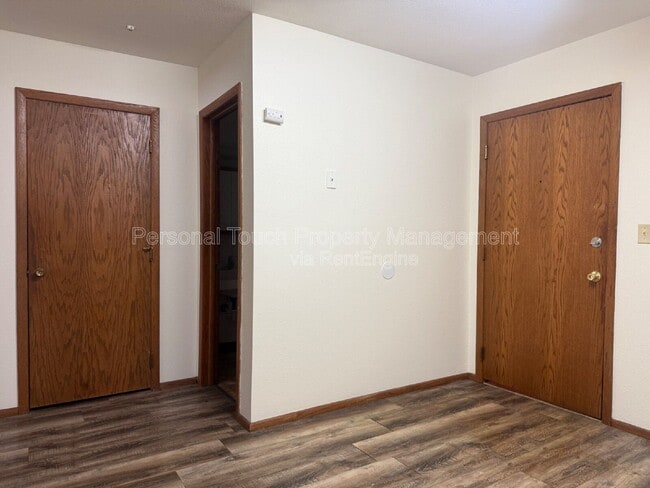 Foto del edificio - 301 6th St S