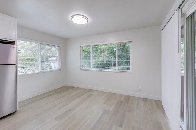 Foto del edificio - 271-281 Curtner-271