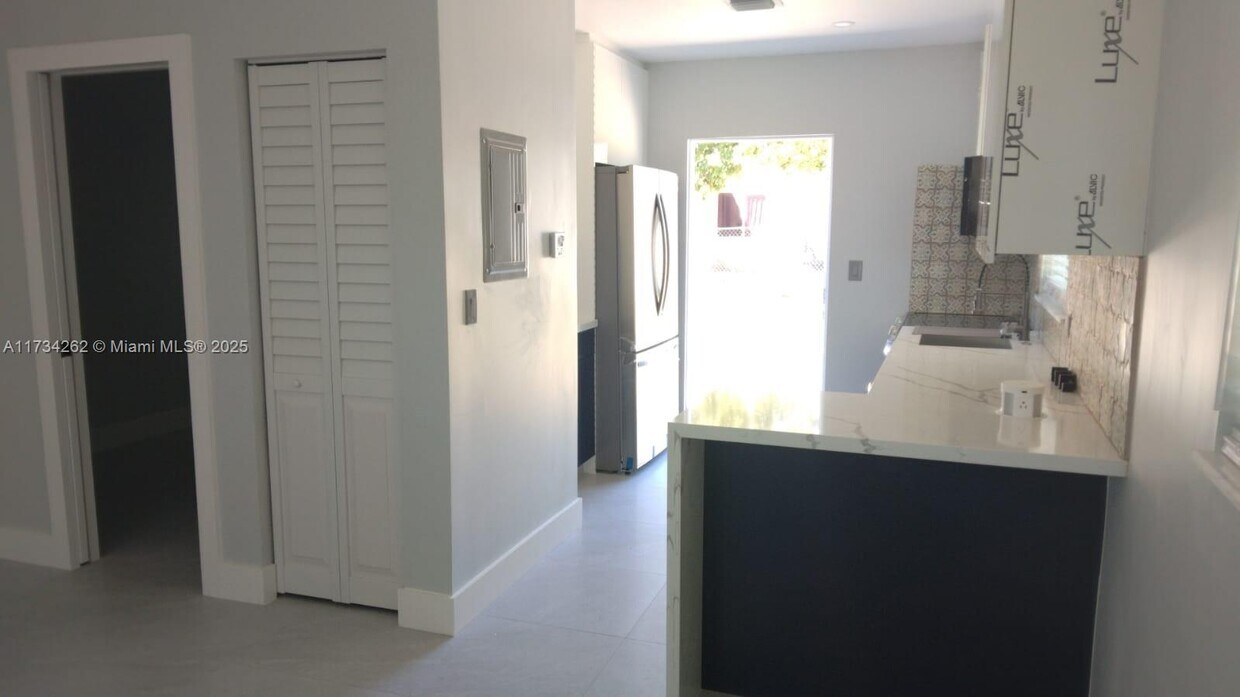 Foto principal - 2979 NW 88th St