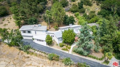 Building Photo - 5249 Escalante Dr