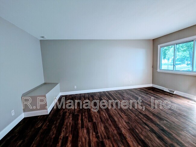 Foto del edificio - 2502 Talmage Ave SE