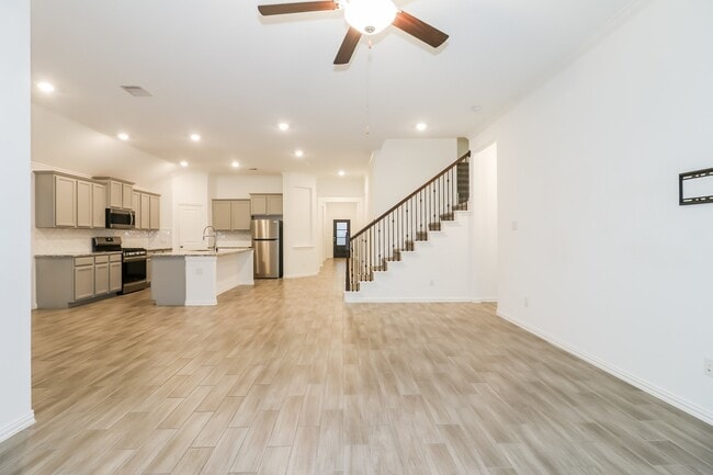 Foto del edificio - 14002 Oakdale Falls Ln