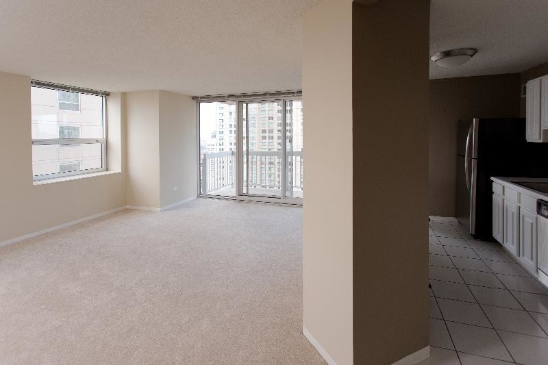 Foto principal - 533 N State St