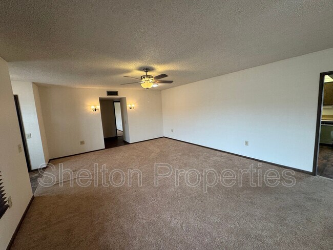 Building Photo - 12503 W Rampart Dr