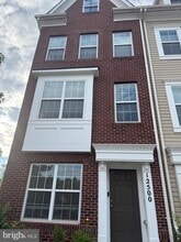 Building Photo - 12500 Rustic Rock Ln