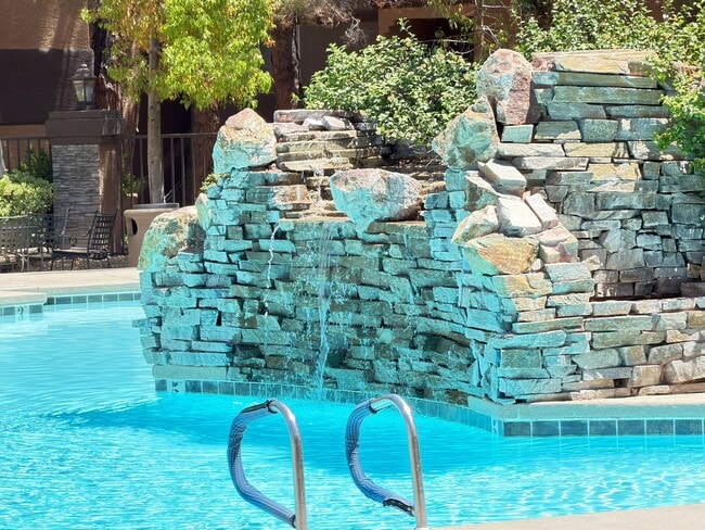 Building Photo - 2200 S Fort Apache