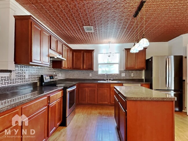 Building Photo - 8715 Veranda Ct