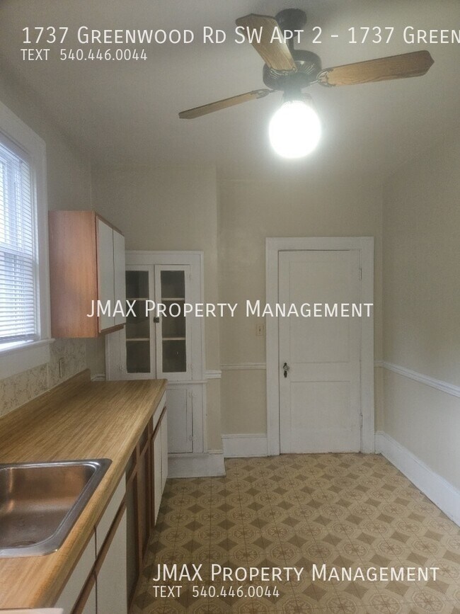 Foto del edificio - 1737 Greenwood Rd SW