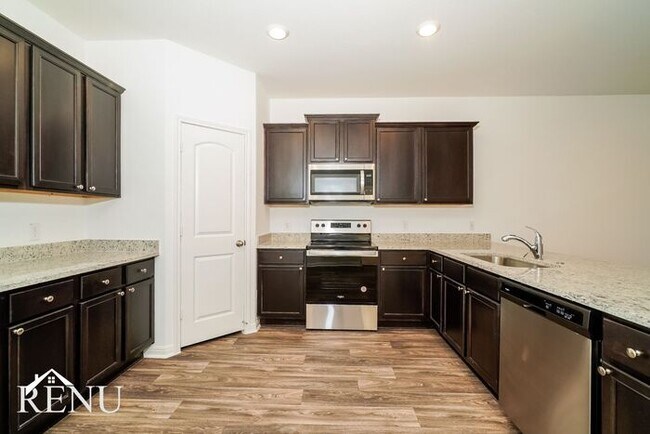 Foto del edificio - Coming Soon!