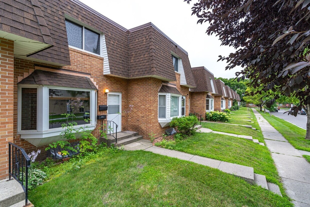Primary Photo - 2 Bedroom Condo in Grand Forks