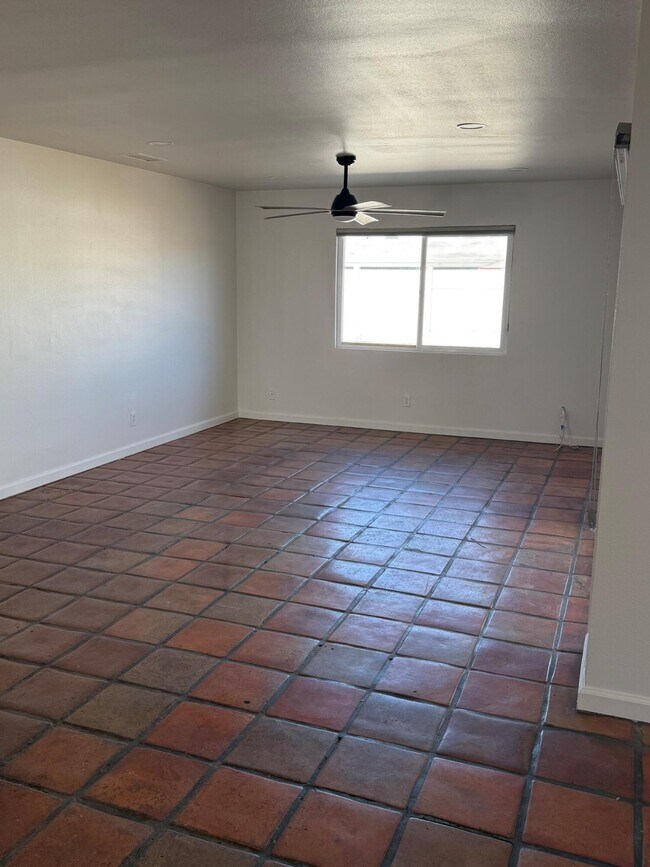 Foto del edificio - 82118 Oleander Ave