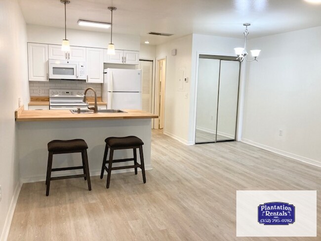 Foto del edificio - Available Soon! Recently Remodeled!