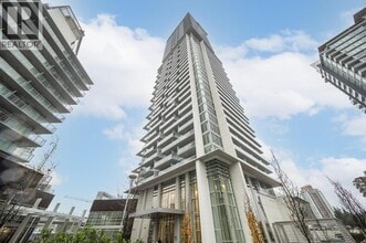 Building Photo - 567 Clarke Rd