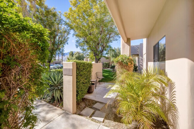 Foto del edificio - 67320 Cumbres Ct