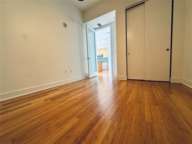 Foto del edificio - 150 E Robinson St