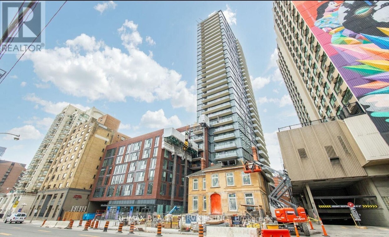 Primary Photo - 308-2308 Jarvis St