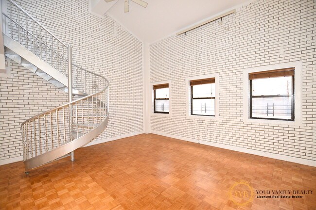 Building Photo - 30 Lexington Ave