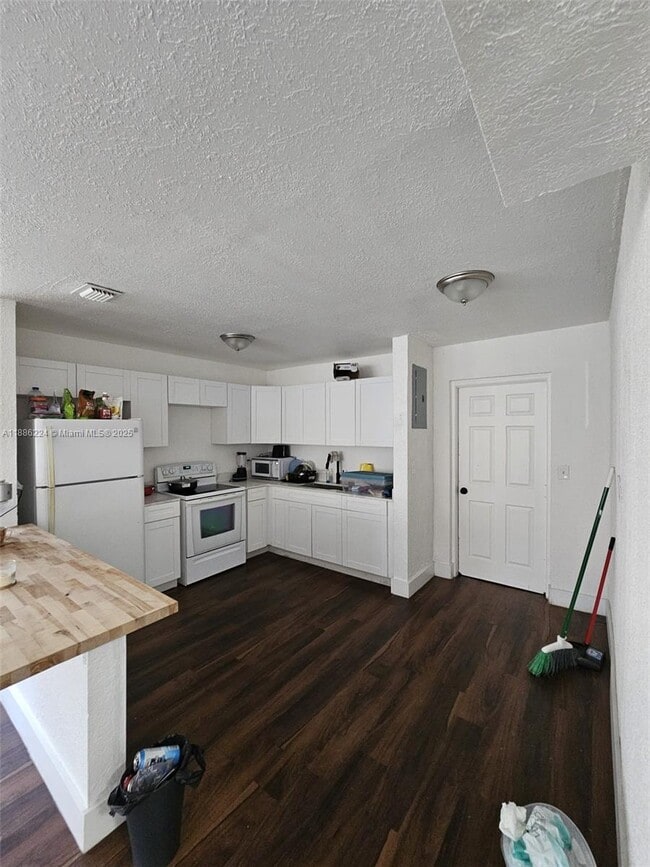 Foto del edificio - 1408 NW 9th Ave