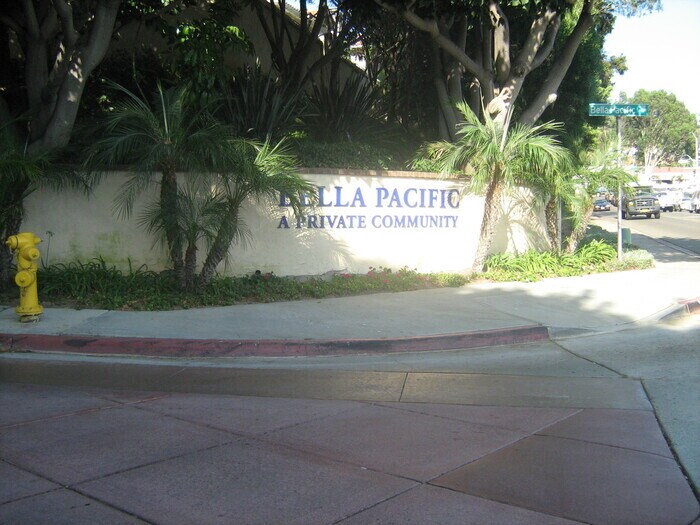 Primary Photo - 4879 Bella Pacific Row
