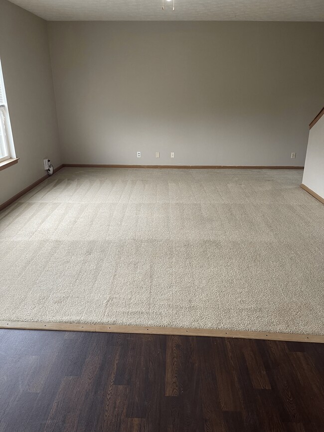 Foto del edificio - 3352 Edison Dr