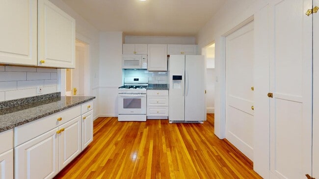 Building Photo - 58 Wilbur St