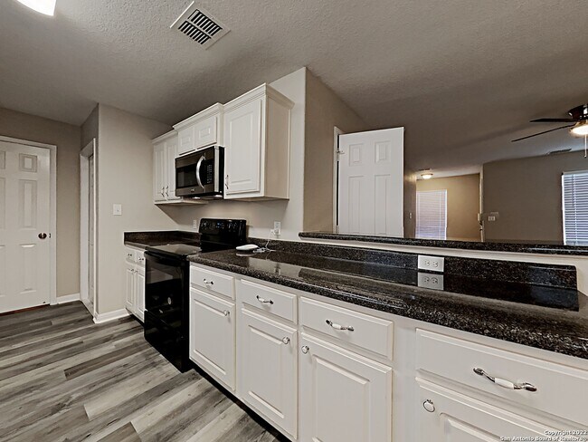 Building Photo - 5815 Apache Canyon