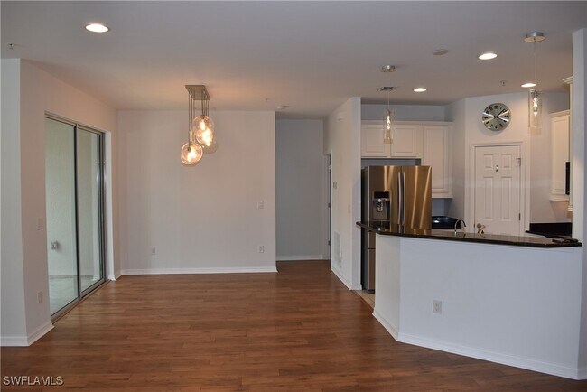 Building Photo - 23420 Alamanda Dr