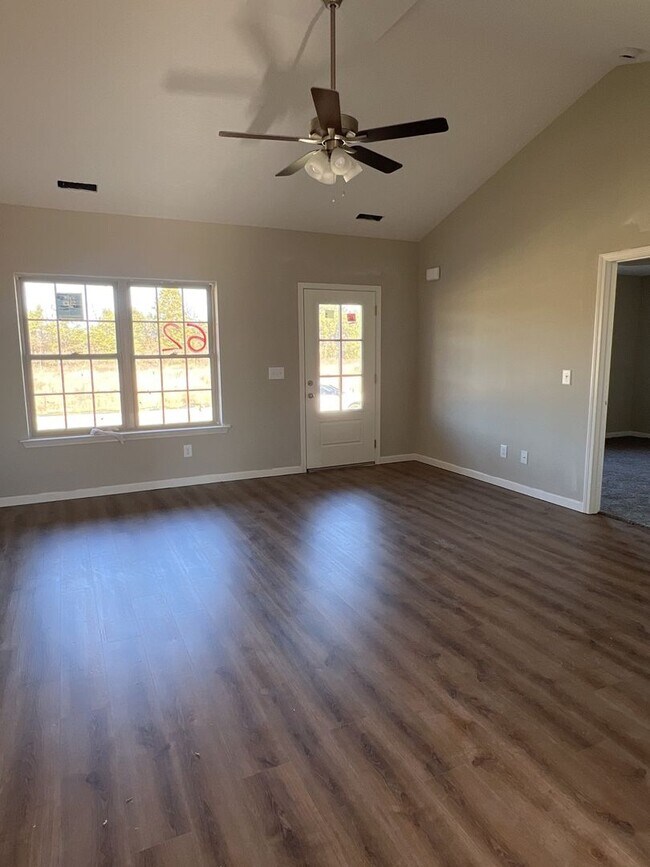 Building Photo - NEW BUILD 3 BEDROOM 2 BATHROOM HOME IN SCE...